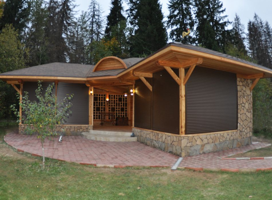 Описание Рольставни в беседку